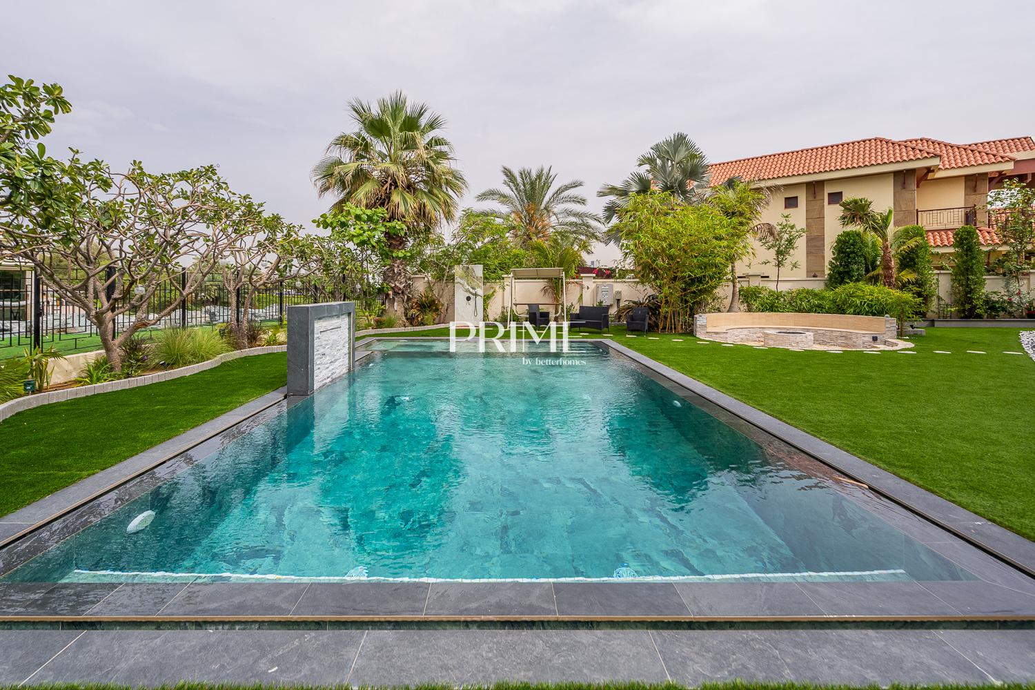 5 Bedrooms Villa in The Mansions