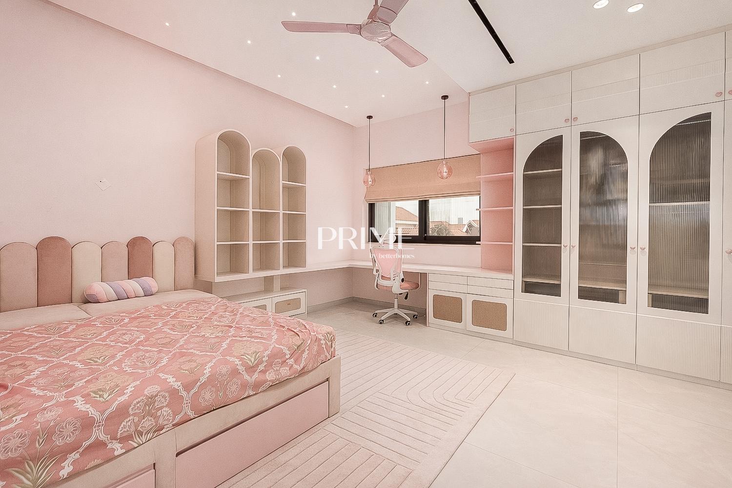 5 Bedrooms Villa in The Mansions