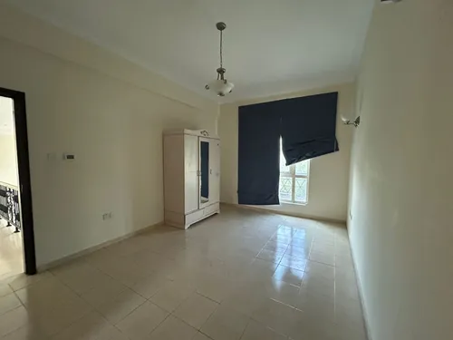 4 Bedrooms Villa in Cluster 49