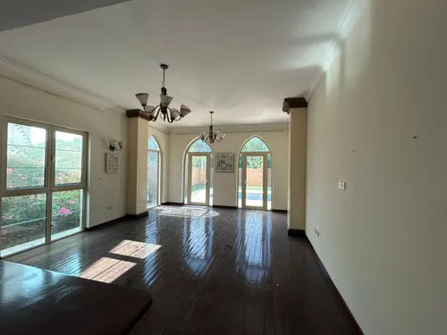 4 Bedrooms Villa in Cluster 49