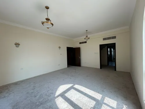 4 Bedrooms Villa in Cluster 49