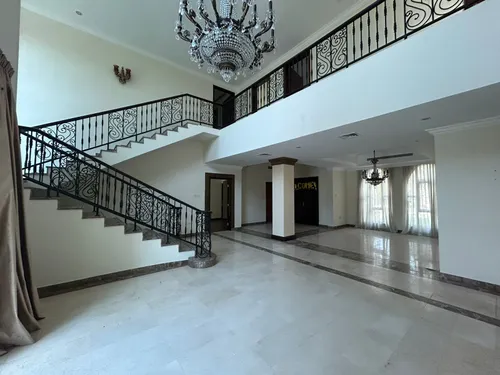 4 Bedrooms Villa in Cluster 49