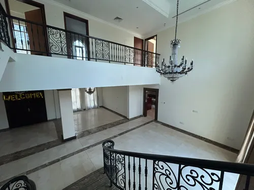 4 Bedrooms Villa in Cluster 49