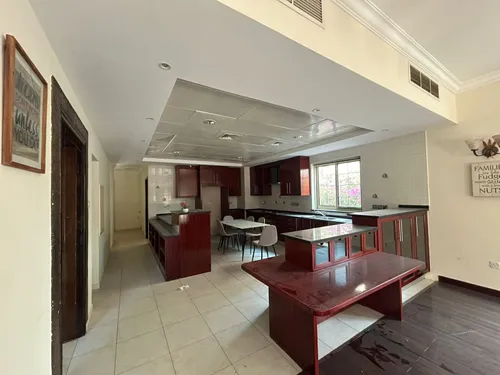 4 Bedrooms Villa in Cluster 49