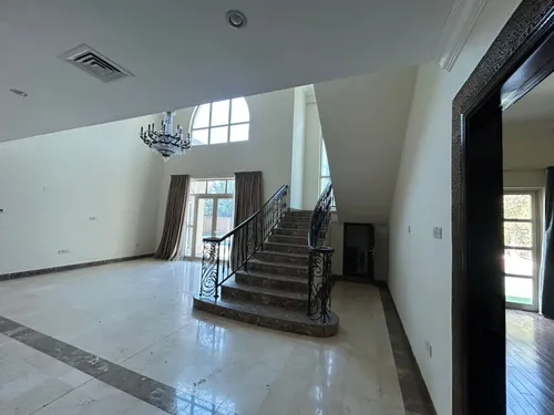 4 Bedrooms Villa in Cluster 49