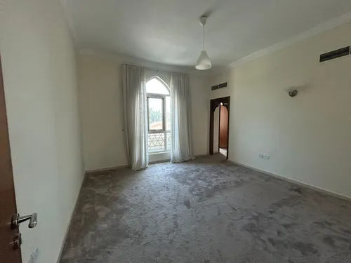 4 Bedrooms Villa in Cluster 49