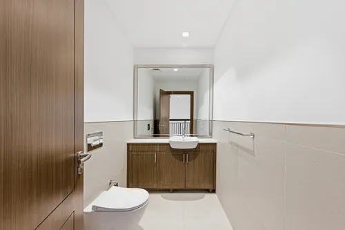 3 Bedrooms Townhouse in Sur La Mer 1