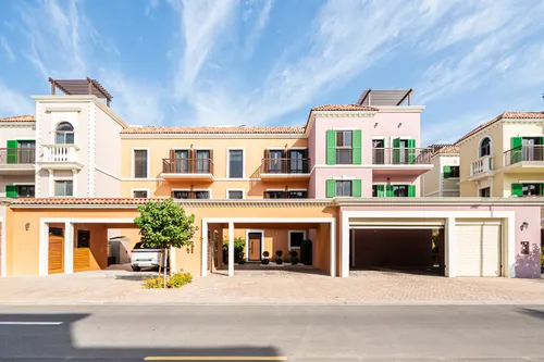 3 Bedrooms Townhouse in Sur La Mer 1