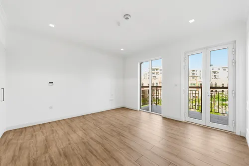 3 Bedrooms Townhouse in Sur La Mer 1