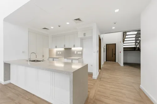 3 Bedrooms Townhouse in Sur La Mer 1