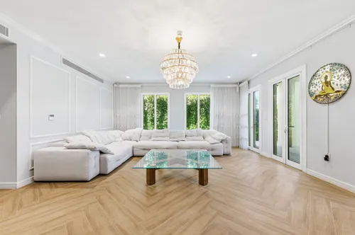 4 Bedrooms Townhouse in Sur La Mer