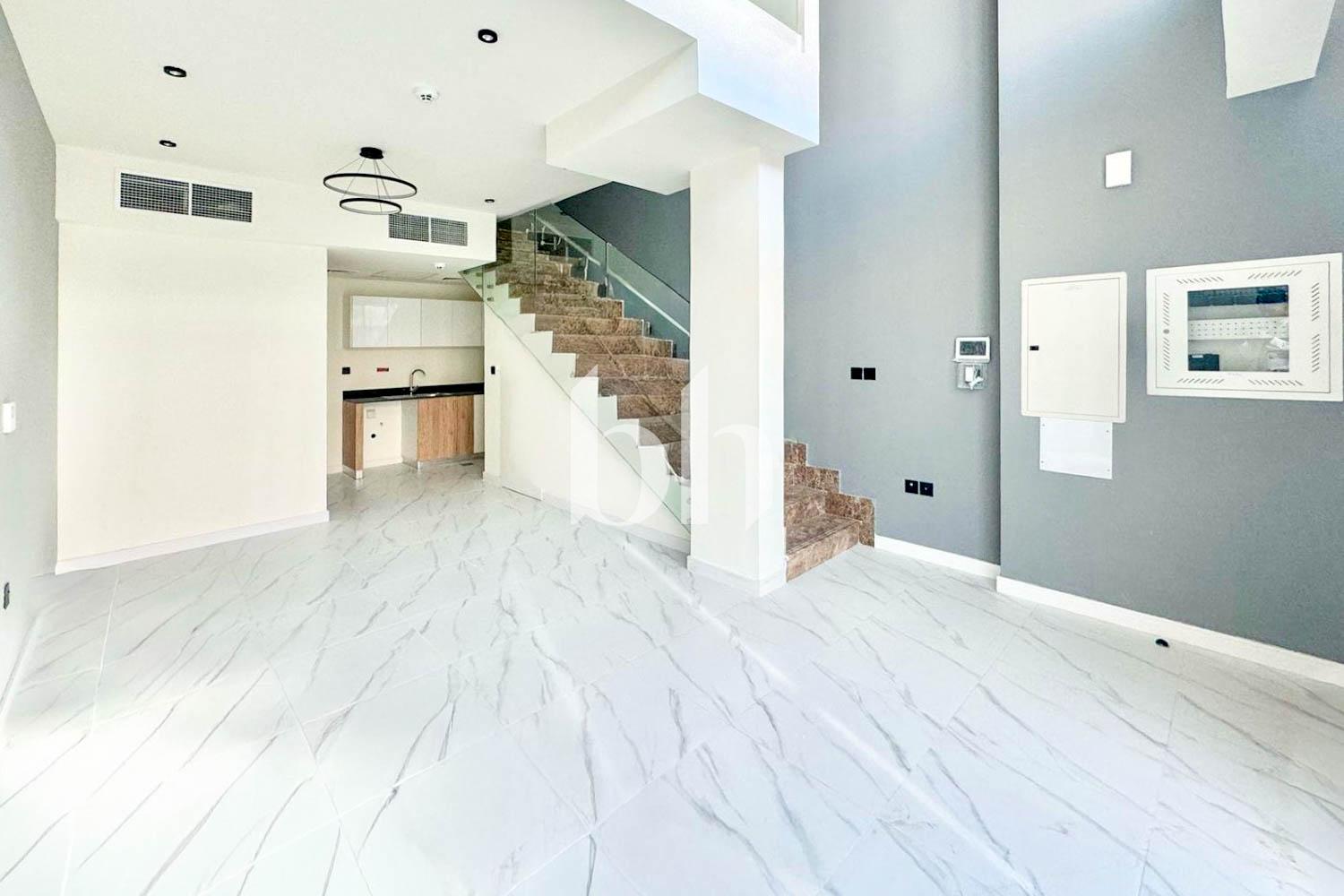 Corner Unit | Ready 1st April | Large Garden