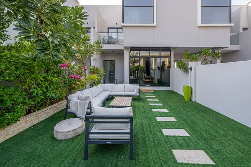 3 Bedrooms Townhouse in Rukan Lofts