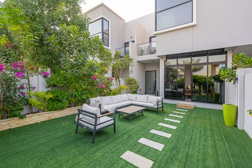 3 Bedrooms Townhouse in Rukan Lofts