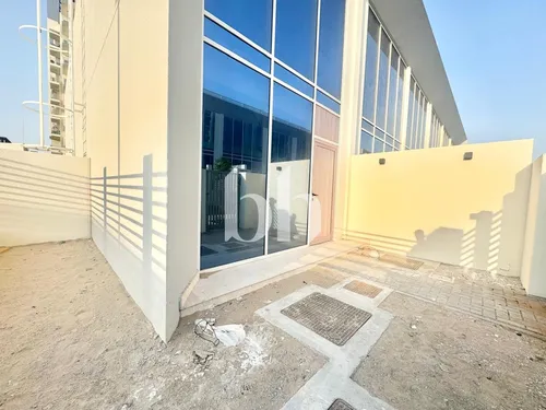 Corner Unit | Brand New | 1 Bed Townhouse