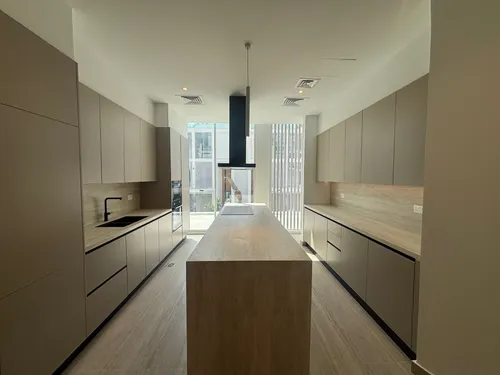 4 Bedrooms Villa in Ixora 1