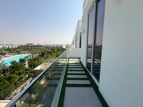 4 Bedrooms Villa in Ixora 1