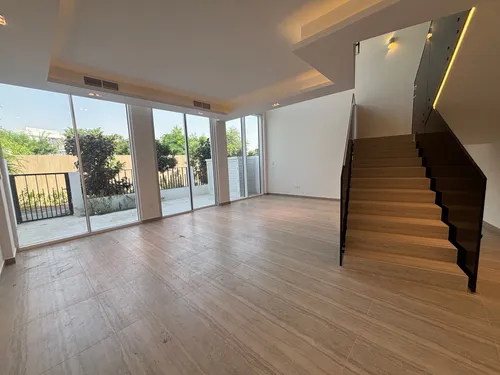 4 Bedrooms Villa in Ixora 1