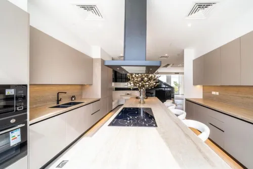4 Bedrooms Villa in Ixora 1