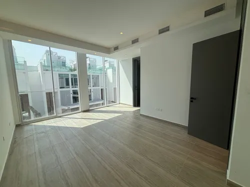 4 Bedrooms Villa in Ixora 1