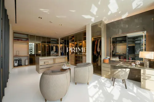 5 Bedrooms Villa in The Nest