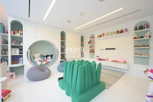 5 Bedrooms Villa in The Nest