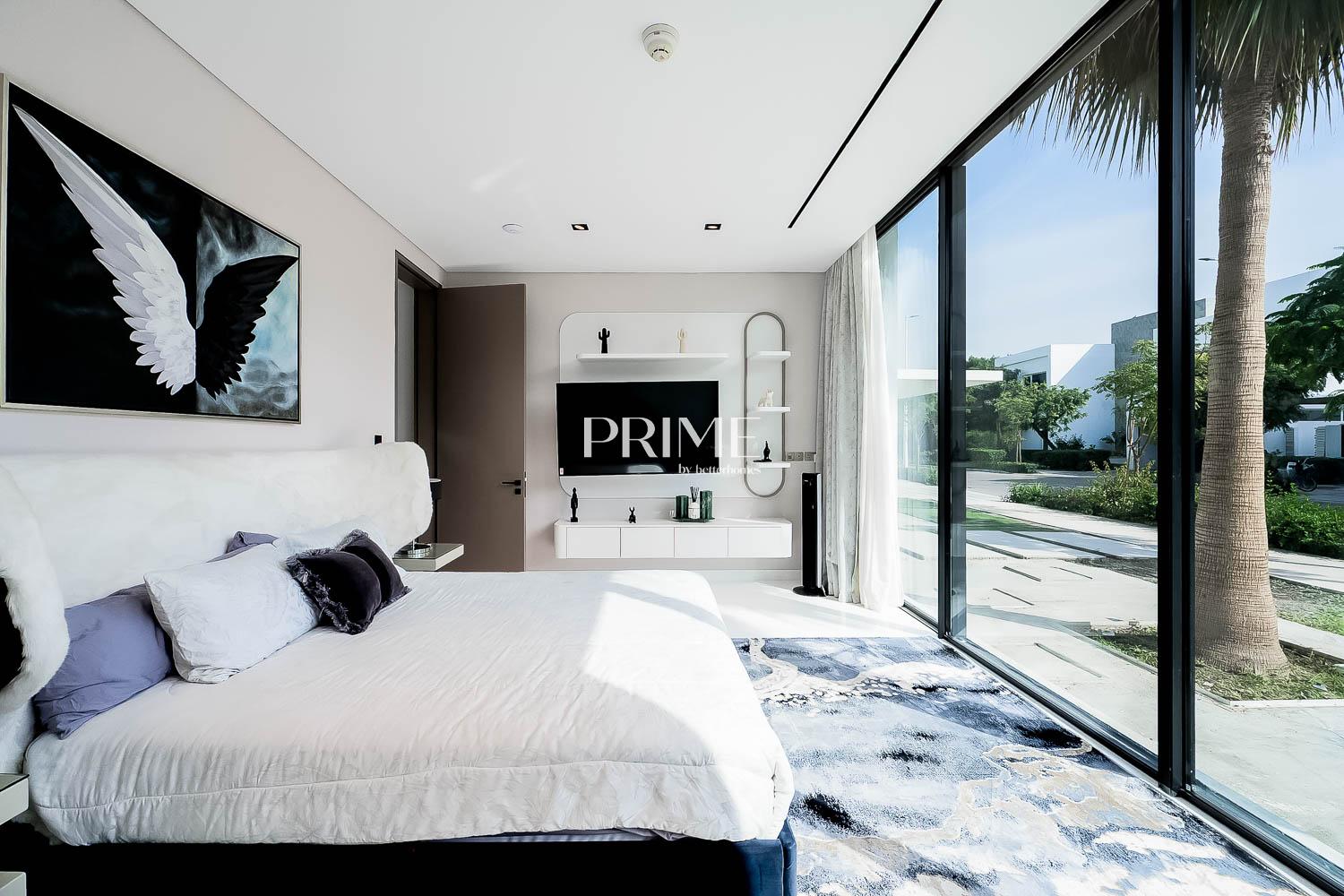 5 Bedrooms Villa in The Nest