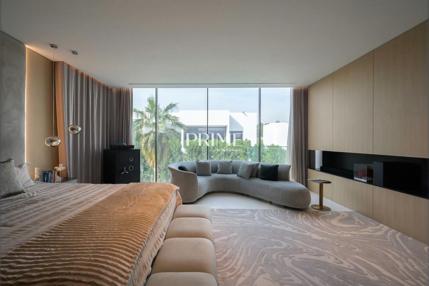 5 Bedrooms Villa in The Nest