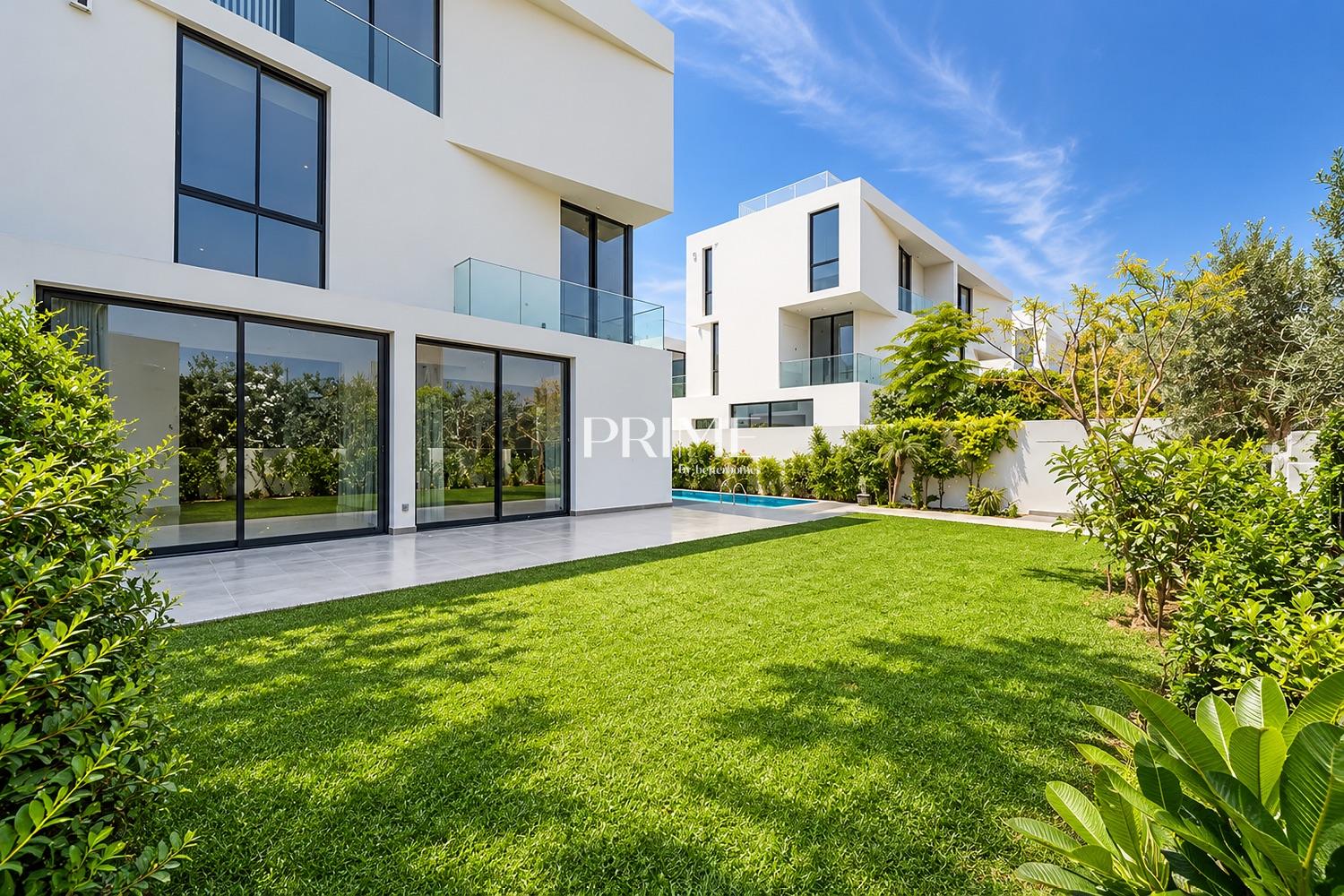 5 Bedrooms Villa in Chorisia 2 Villas