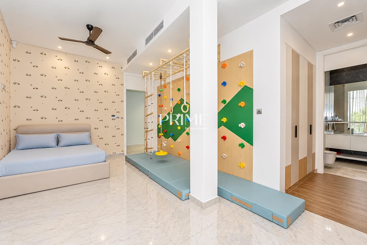 5 Bedrooms Villa in Chorisia 2 Villas