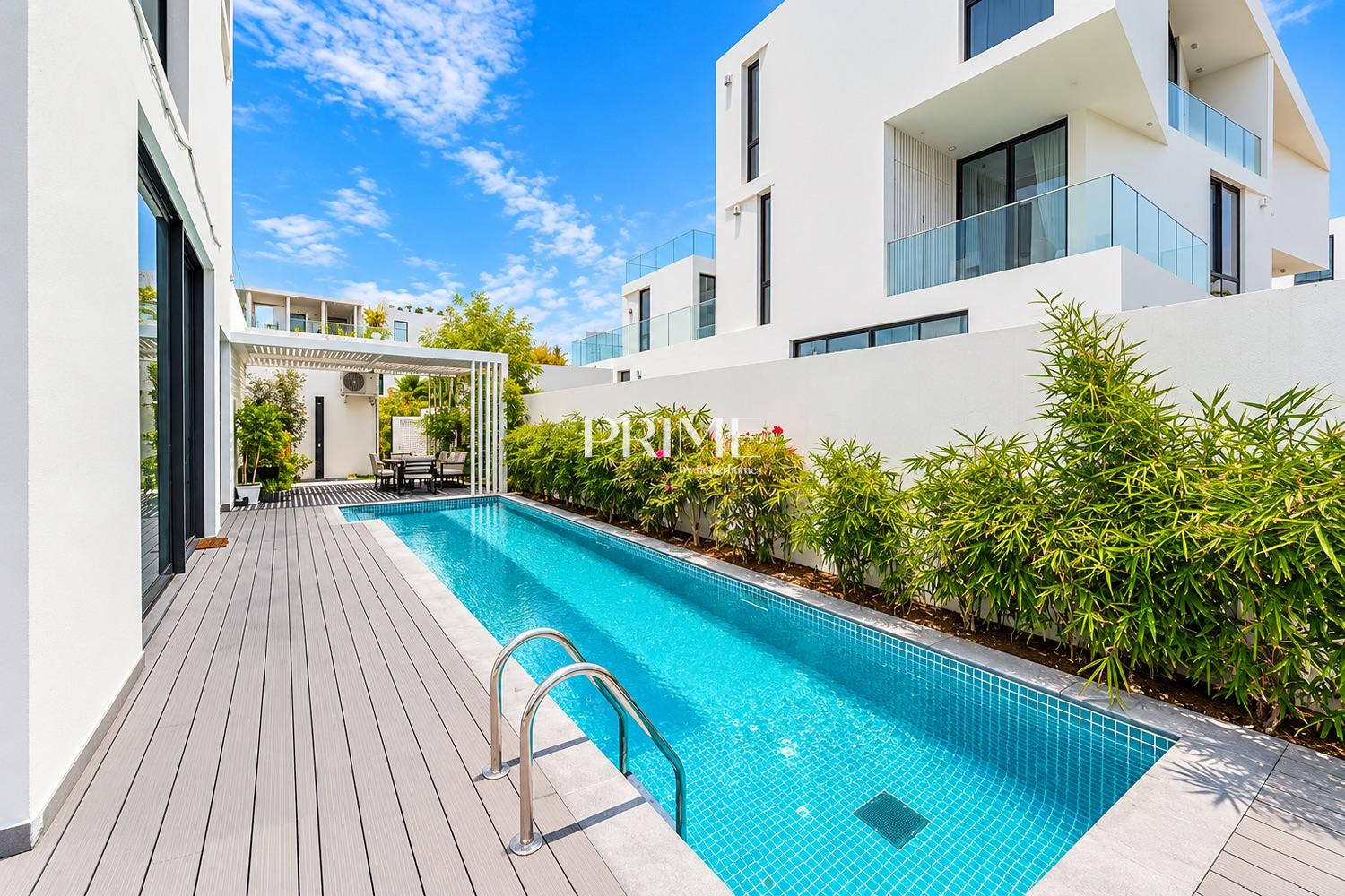 5 Bedrooms Villa in Chorisia 2 Villas