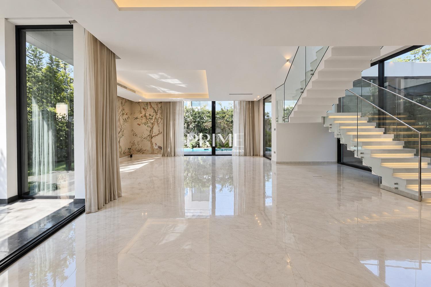 5 Bedrooms Villa in Chorisia 2 Villas