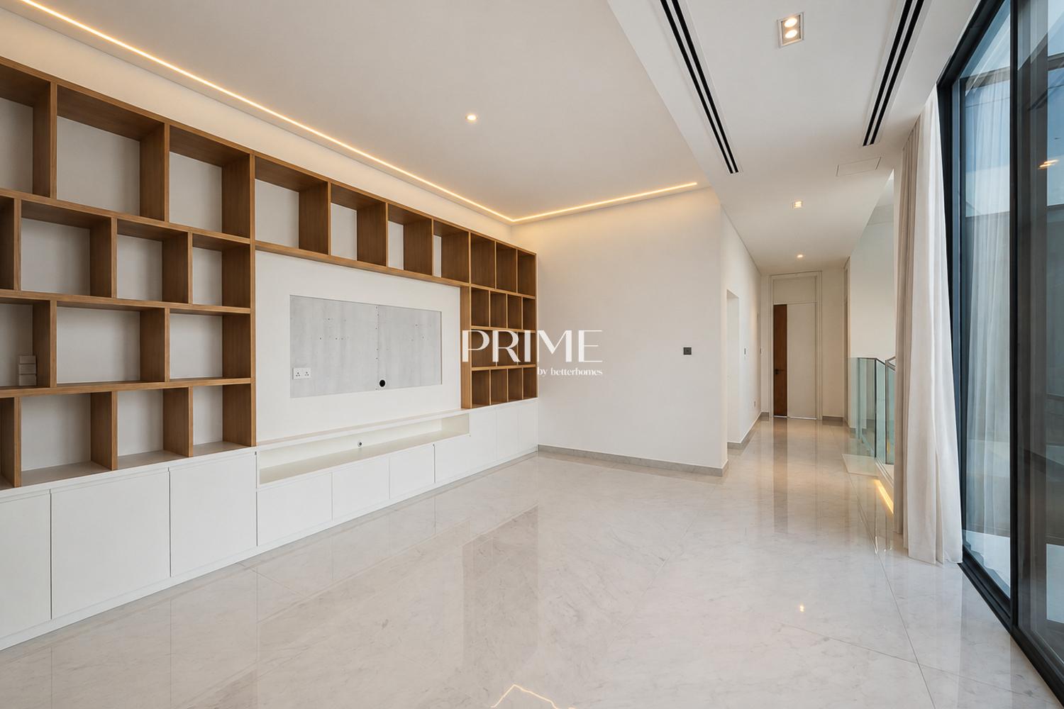 5 Bedrooms Villa in Chorisia 2 Villas