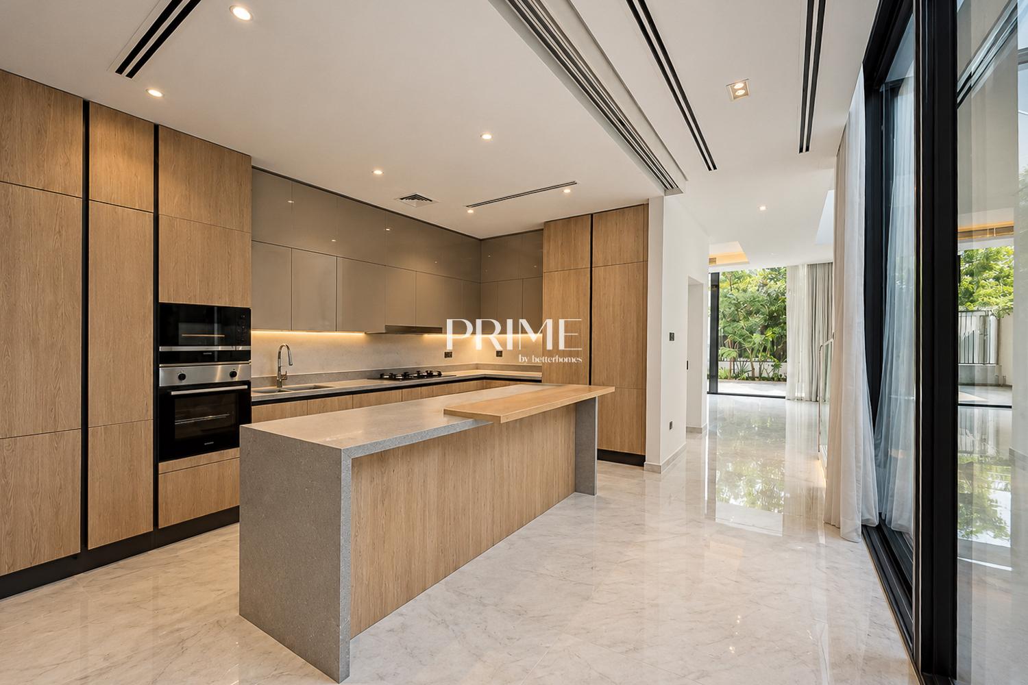 5 Bedrooms Villa in Chorisia 2 Villas