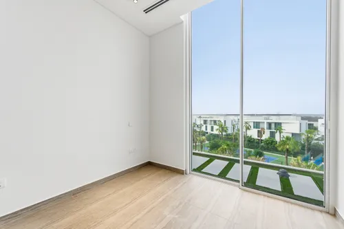 4 Bedrooms Villa in Ixora 1