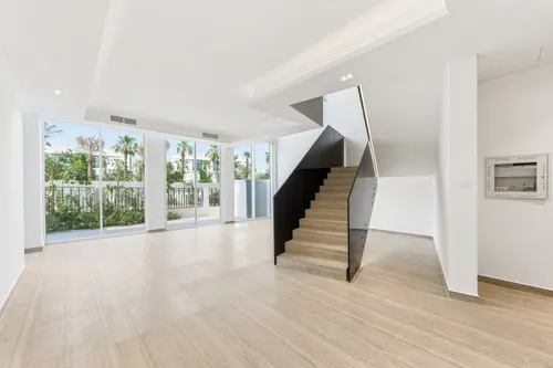 4 Bedrooms Villa in Ixora 1