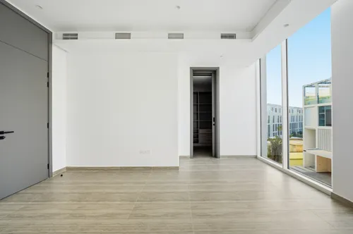 4 Bedrooms Townhouse in Ixora 1