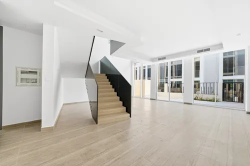 4 Bedrooms Townhouse in Ixora 1