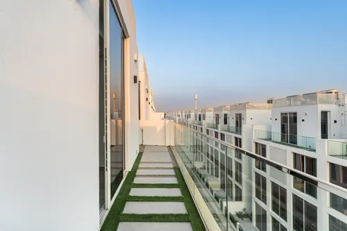 4 Bedrooms Townhouse in Ixora 1