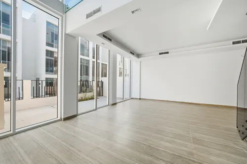 4 Bedrooms Townhouse in Ixora 1