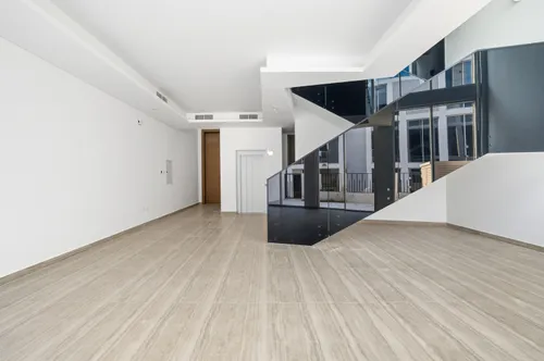 4 Bedrooms Townhouse in Ixora 1