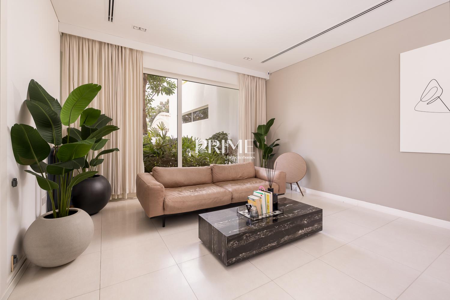 4 Bedrooms Villa in The Nest