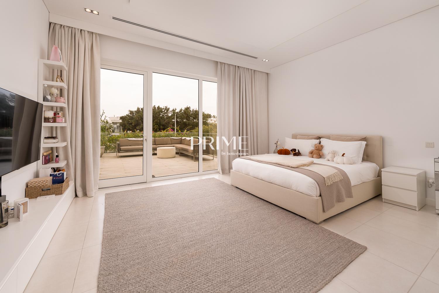 4 Bedrooms Villa in The Nest