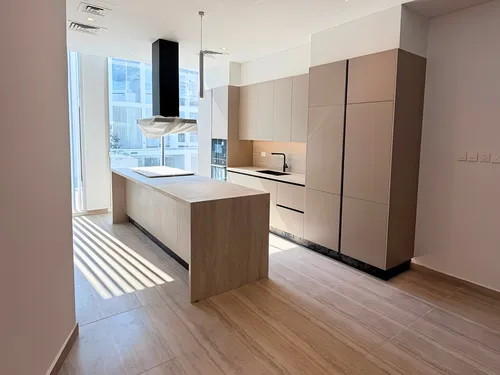 4 Bedrooms Townhouse in Ixora 2