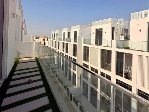 4 Bedrooms Townhouse in Ixora 2