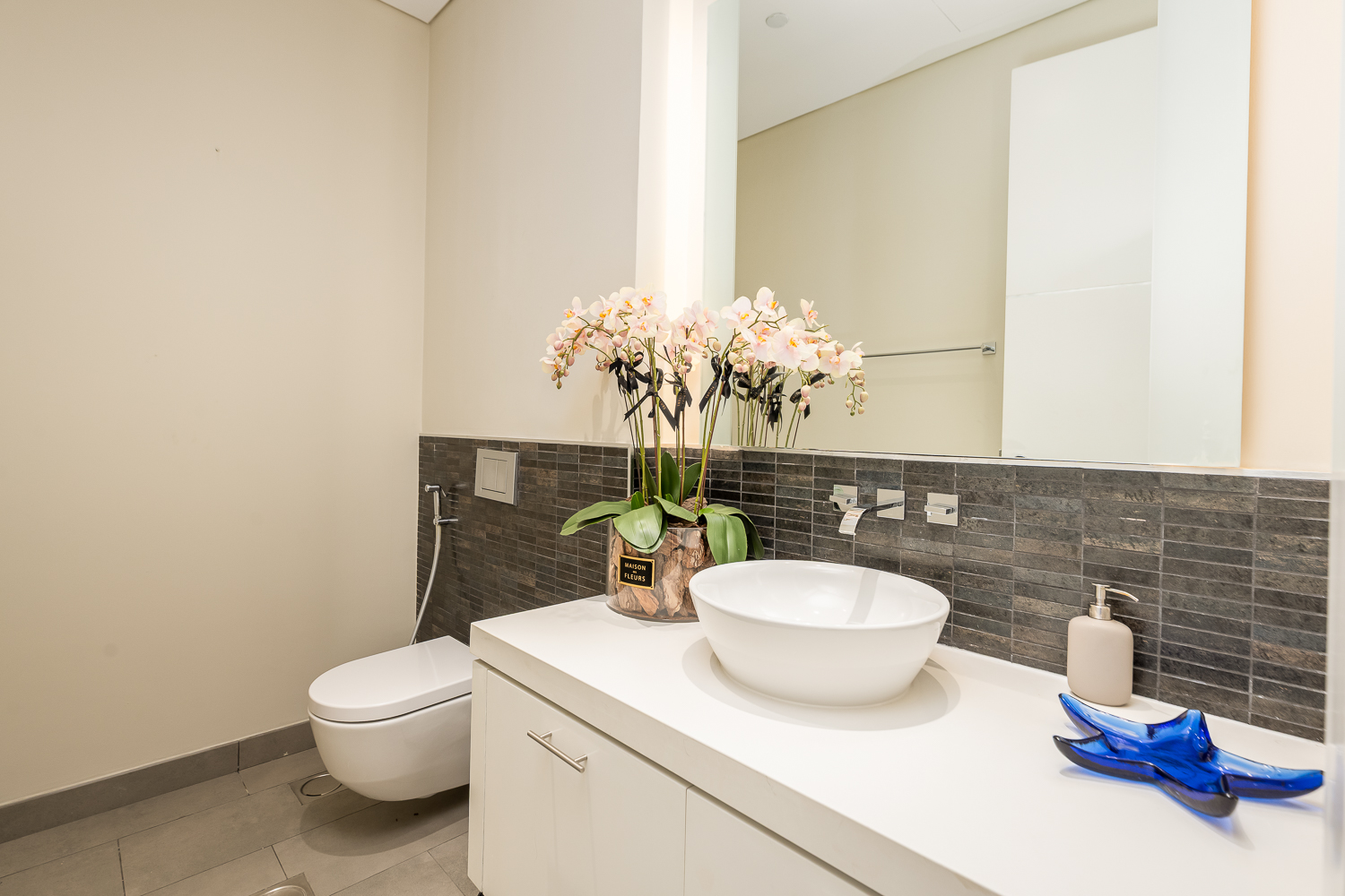 3 Bedrooms Apartment in Seventh Heaven