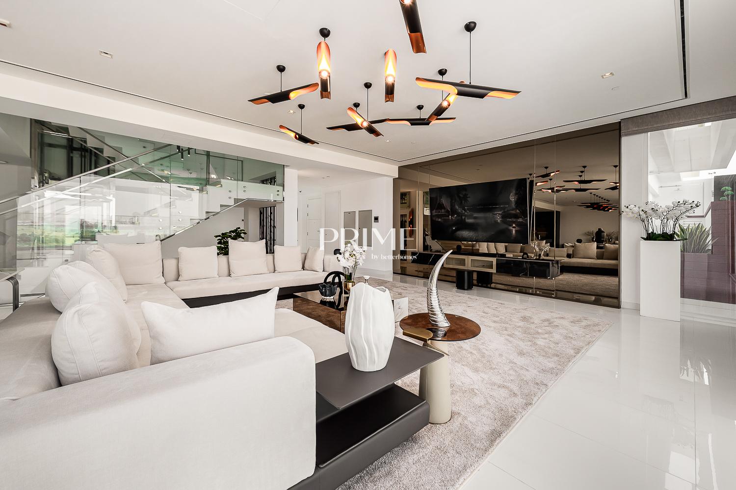 4 Bedrooms Apartment in Seventh Heaven