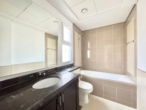 2 Bedrooms Townhouse in Casa Dora