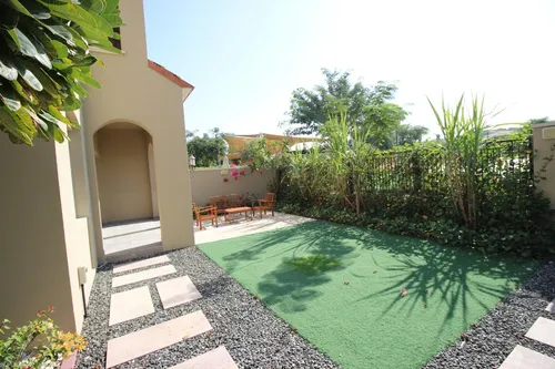 3 Bedrooms Townhouse in Bella Casa