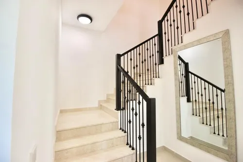 3 Bedrooms Townhouse in Bella Casa